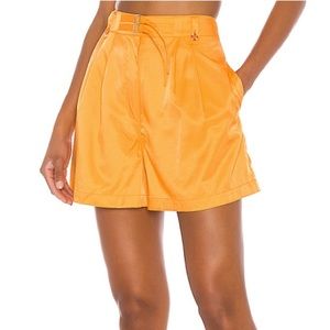 L’Academie Shorts 🍊*! NWT's !*